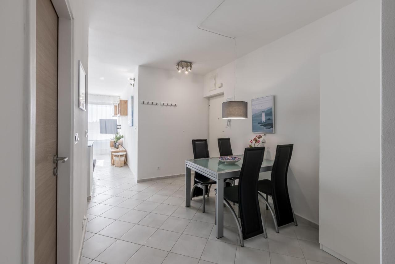 Sundowners Apartment, 52Qm, Double & Single Bed, 10 Min From Old Town Of Split Eksteriør billede