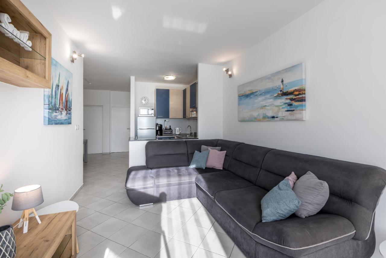Sundowners Apartment, 52Qm, Double & Single Bed, 10 Min From Old Town Of Split Eksteriør billede