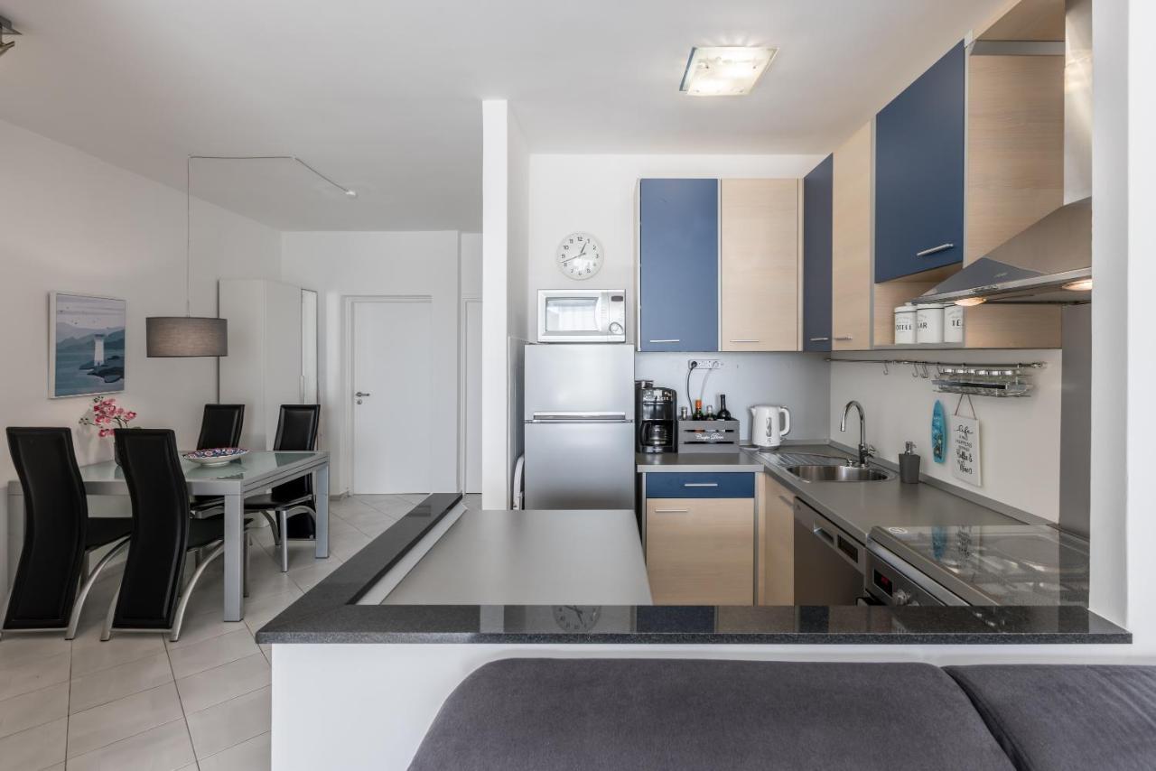 Sundowners Apartment, 52Qm, Double & Single Bed, 10 Min From Old Town Of Split Eksteriør billede