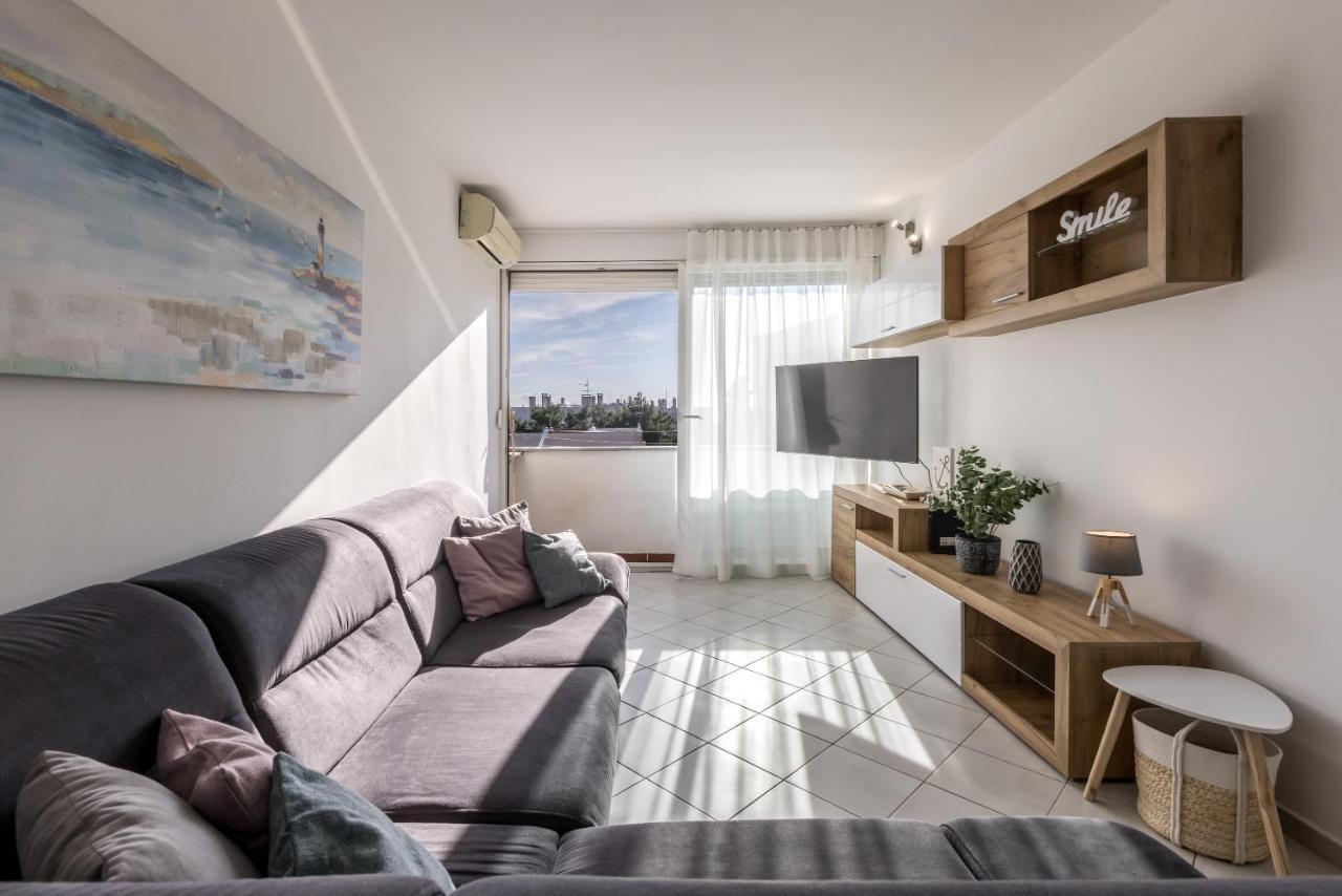 Sundowners Apartment, 52Qm, Double & Single Bed, 10 Min From Old Town Of Split Eksteriør billede